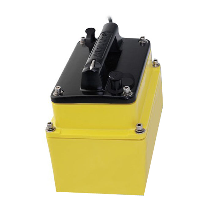 Raymarine M260 1kW en el casco