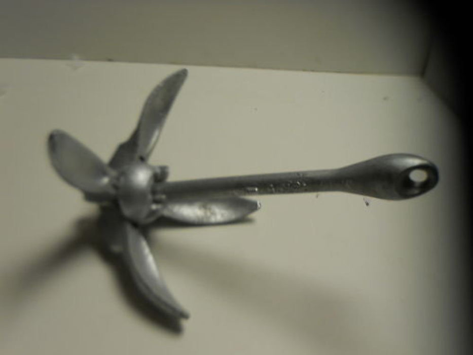 Sea Dog 318001 Folding Grapnel Anchor 1.5 lbs, For 5'-10' Boats, 1/4"x35' Line, 3/16"x7'-10' Chain