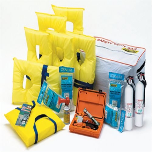 Seachoice 45351 Yachtsman C Safety Kit