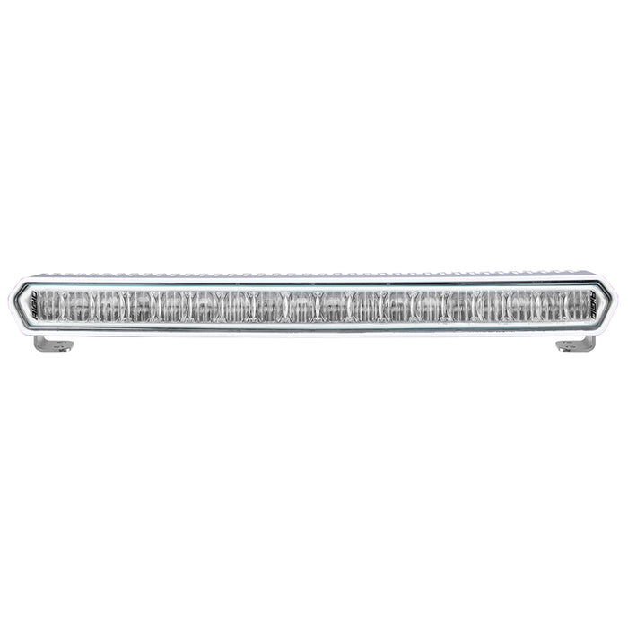 Barra de luces LED marinas de 20" de la serie SR-L de RIGID Industries: luz blanca con halo blanco