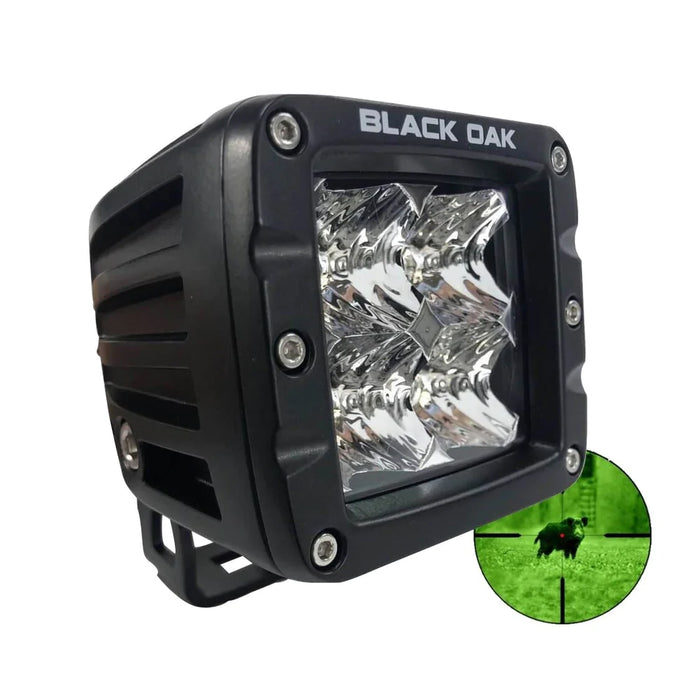 Lámpara infrarroja de 2" y 850 nm Black Oak Pro Series 3.0, óptica de inundación, carcasa negra
