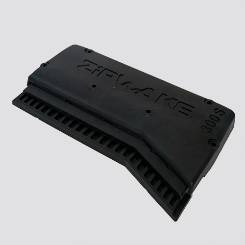 Zipwake Interceptor 300 S Chine | Stbd Front