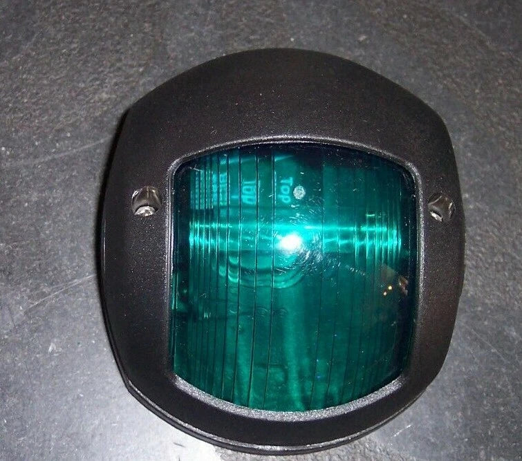 Perko 0120BSD12V | – – STARBOARD SIDE LIGHT BLACK